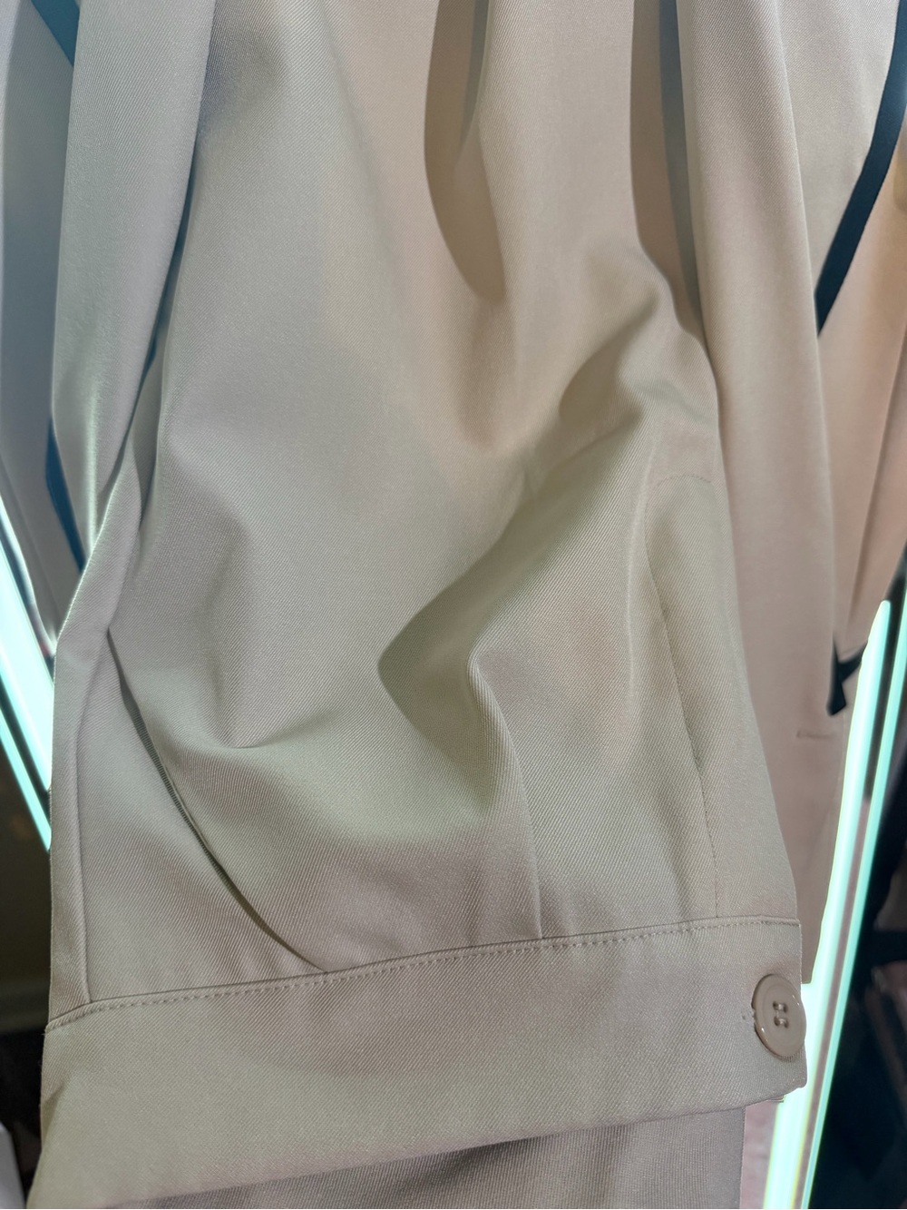 Two-Piece set - Picture 2 of 4